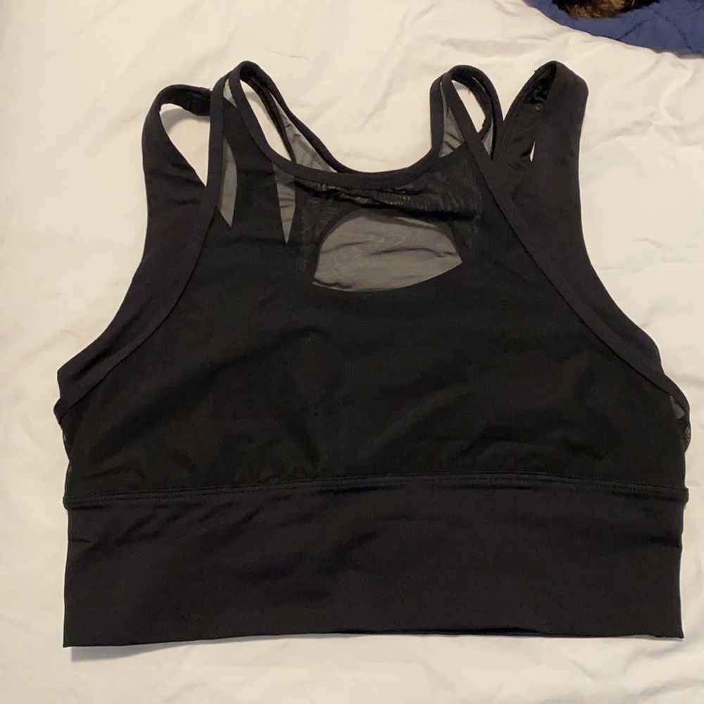 Black lululemon bras